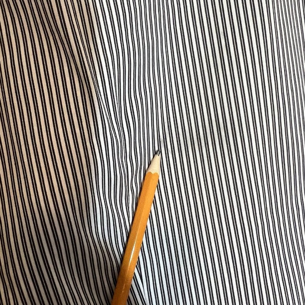 Lafayette 148 New York Women’s Stripe Button Shirt Size 10 Black Work Casual - Picture 11 of 12